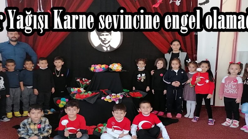 Kar Yağışı Karne sevincine engel olamadı!