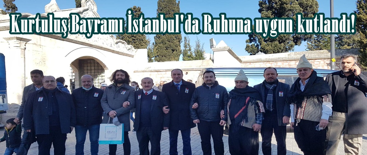 Kurtuluş Bayramı İstanbul’da Ruhuna uygun kutlandı!