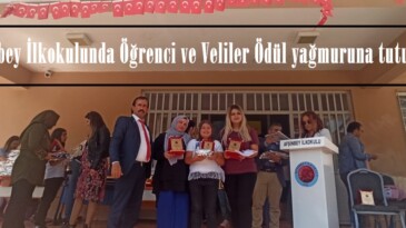Afşinbey İlkokulunda Öğrenci ve Veliler Ödül yağmuruna tutuldu.