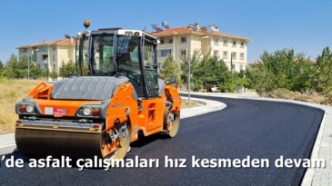 Afşin’de asfalt çalışmaları hız kesmeden devam ediyor.