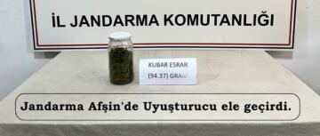 Jandarma Afşin’de Uyuşturucu ele geçirdi.