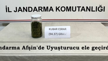 Jandarma Afşin’de Uyuşturucu ele geçirdi.