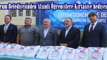 Çorum Belediyesinden Afşinli Öğrencilere Kırtasiye hediyesi.
