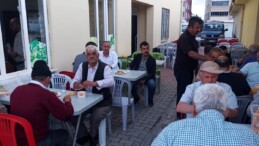 Esnaf ve Sanatkarlar Odası, Pazar Esnaflarıyla kahvaltı programı düzenledi.