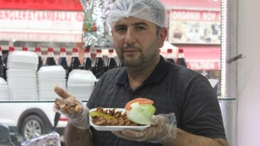 Adıyaman Çiğköfte Afşin Şubesinde BUGÜN Yüzde Elli Bedava!