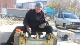 Ayakkabı Boyacısı Kenter Hacı vefat etti.