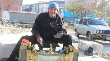 Ayakkabı Boyacısı Kenter Hacı vefat etti.