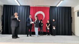 Nadır Ortaokulunda Şiir Okuma Yarışması düzenlendi.