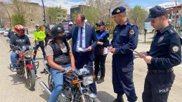 Kaymakam Muammer Sarıdoğan, Afşin’de Trafik denetimlerine eşlik etti.
