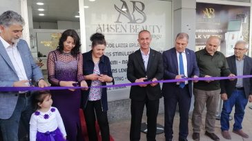 Afşin’de AHSEN Beauty Lounge Güzellik Salonu hizmete açıldı.