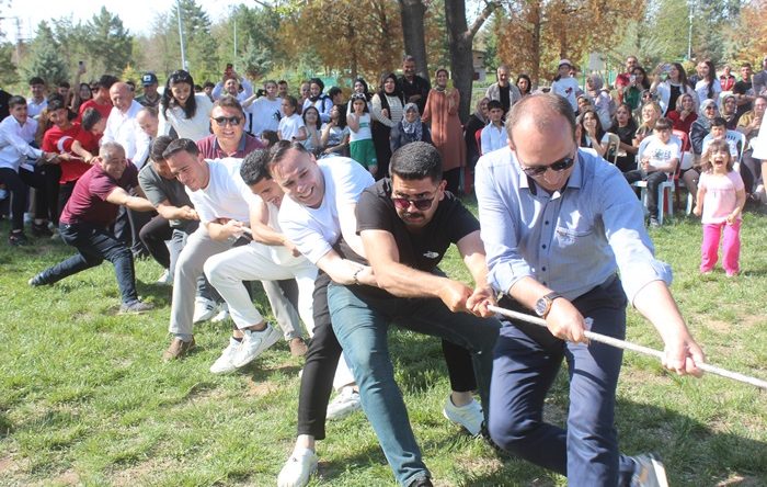Karaoğlan Kolejinden Muhteşem Şenlik.