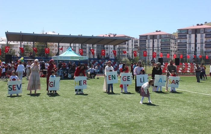 Afşin’de Özel Çocuklarla Bahara Merhaba Şenliği düzenlendi.