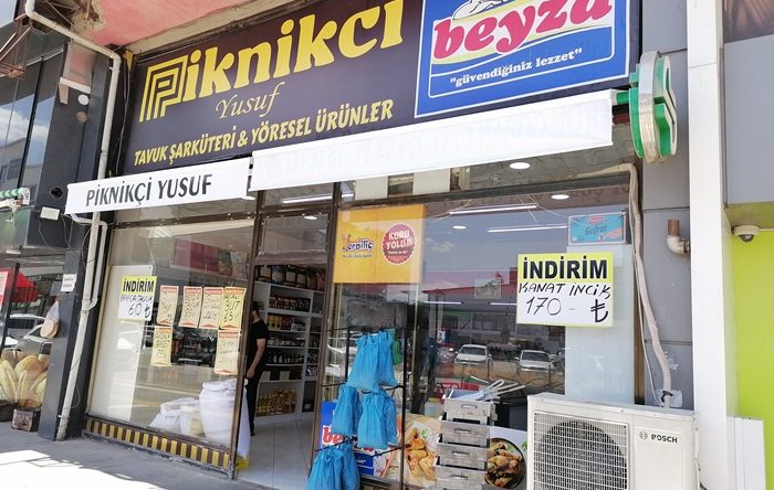 Afşin’de Piknikçi Yusuf, Yiğit Kalkan ile hizmet vermeye devam ediyor.