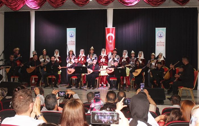 Afşin Halk Eğitimi Merkezinden “Hem Saz Hem Söz” Konseri.