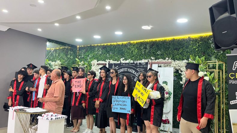 Karaoğlan’da 8. Sınıf Mezuniyet Töreninde Coşku ve Duygular Bir Aradaydı.