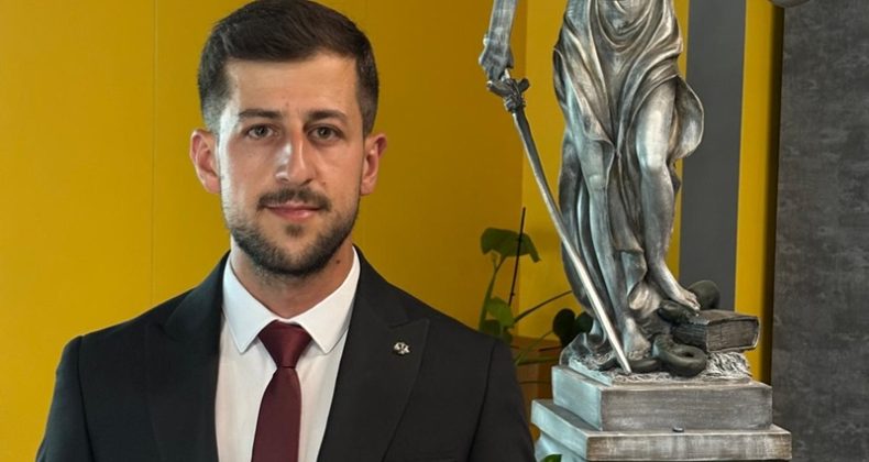 Hemşehrimiz Av.Ersoy Kaya İzmir’de Hukuk Ofisi açarak hizmet vermeye başladı.