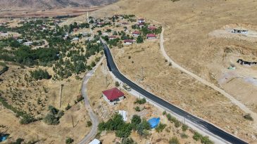 Büyükşehir, Afşin Kırsalında Ulaşım Ağını Güçlendirmeye Devam Ediyor.