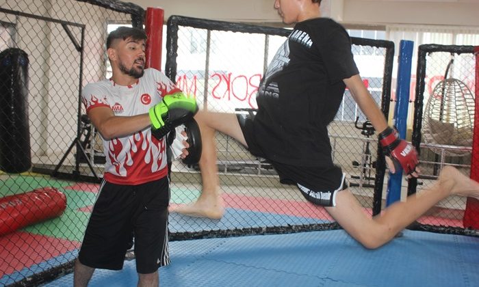 Afşin’de Kahraman Arena Spor Kulübünde Sağlıklı ve Spora Aşina bireyler yetiştiriyor.