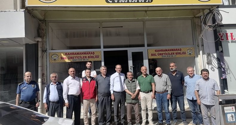 Kaymakam Muammer Sarıdoğan, Arıcılar Birliği üyeleri ile Kahvaltı da buluştu.