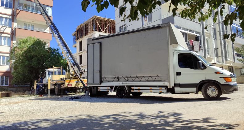 Afşin’de Dağdelen Asansörlü Taşımacılık ve Nakliyat hizmete başladı.