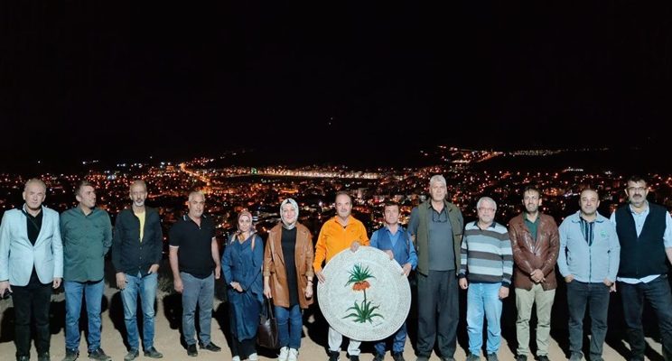 Merkez Yayın Grubu 6 Yazı İşleri Müdürü ve 8 Yayın Yönetmeni ile hizmet veriyor.