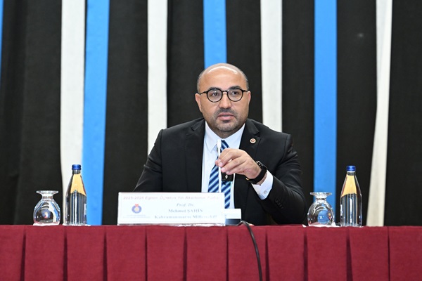 KSÜ’de 2025-2026 Akademik Yılı Açılış Töreni Gerçekleştirildi.