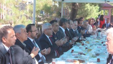 Afşin Şehit Mustafa Kalfe Kız Anadolu İmam Hatip Lisesinde Kermes düzenlendi.