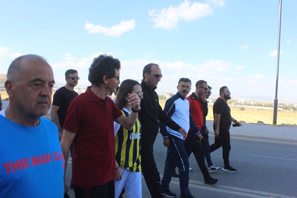 Afşin’de Sağlıklı Yaşam Yürüyüşü Etkinliği düzenlendi.