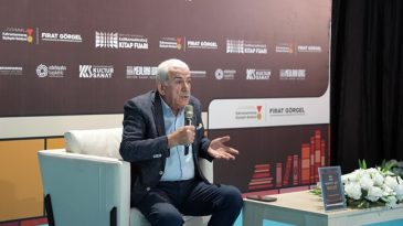 Mehmet Ali Bulut, Kitap Fuarı’nda “Modern Çağ ve İnanç” Konusunu Ele Aldı.