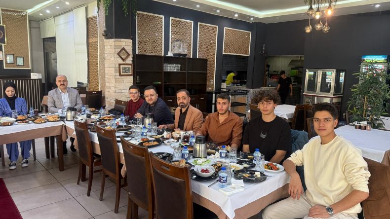 Afşinbey Eğitim Vakfı’ndan İlk Öğrenci Buluşması: “Omuz Omuza, Gönül Gönüle”