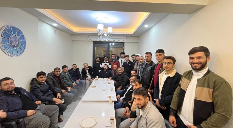 Afşin’de Anahtar Partiye katılımlar sürüyor.