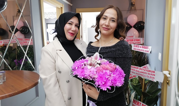 Afşin’de ESTERA Güzellik Salonu için açılış töreni düzenlendi.