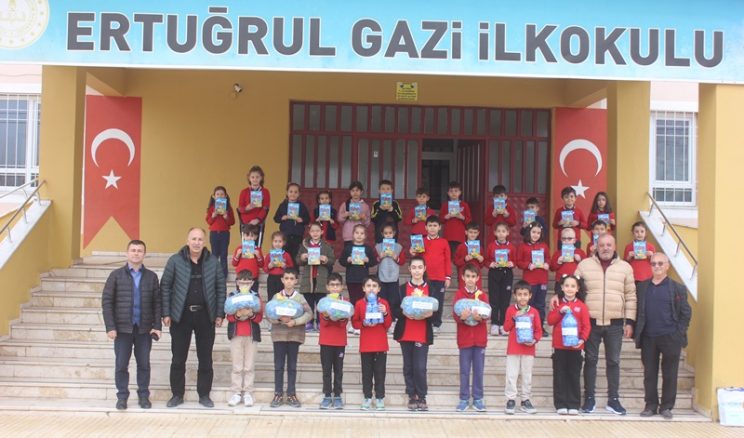 Ertuğrulgazi İlkokulu Öğrencilerinden duyarlı davranış!