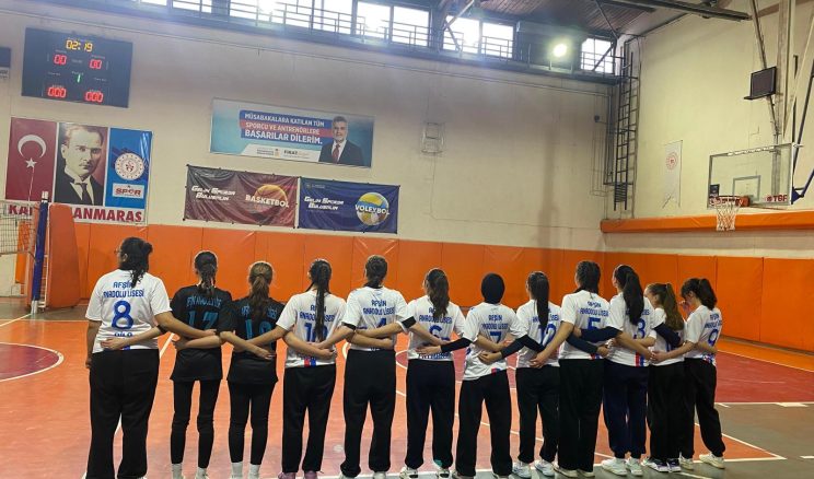 Afşin Anadolu Lisesi Voleybol Takımı durdurulamıyor!