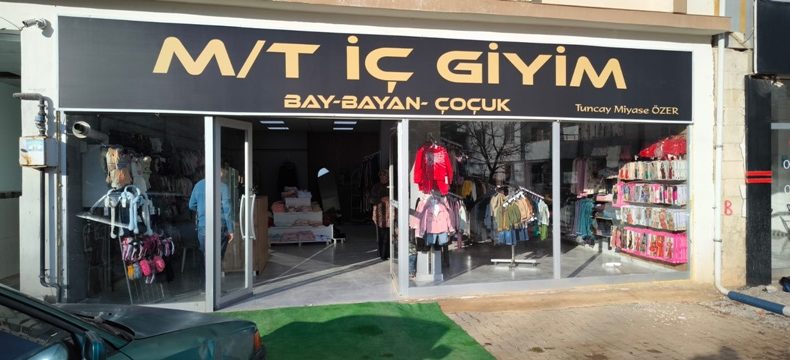Afşin’de MT İç Giyim, açılışa özel fiyatlarla hizmet vermeye başladı.