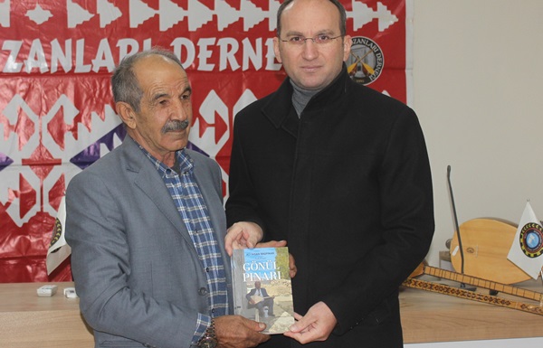 Aşık Ali İhsan Başpınar’ın ilk eseri için imza günü düzenlendi.