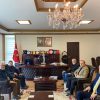 Yarpuz Edebiyat Dergisi Yayın Kurulu Üyelerinden Kaymakam Sarıdoğan’a ziyaret.