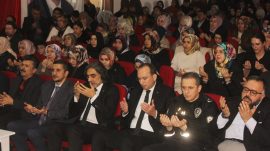 “Gençlerin Mutlu Gelecek Planı” Konferansı Prof. Dr. Halis Aydemir’in katılımıyla gerçekleşti.