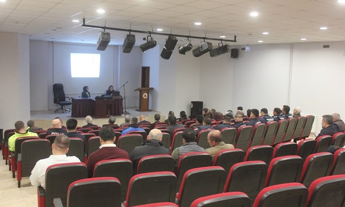 Afşin’de Dünya Sigarayı Bırakma Günü Konferansı düzenlendi.