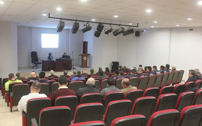 Afşin’de Dünya Sigarayı Bırakma Günü Konferansı düzenlendi.