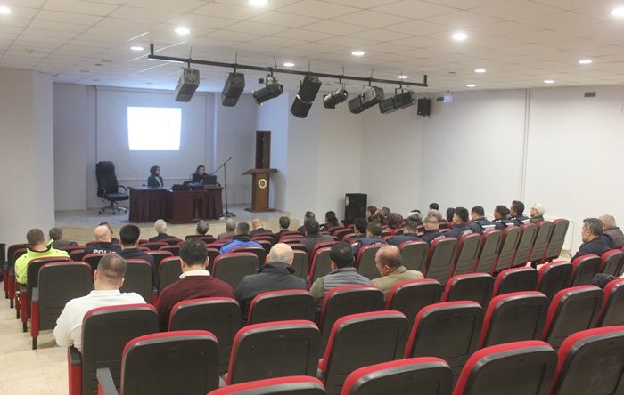 Afşin’de Dünya Sigarayı Bırakma Günü Konferansı düzenlendi.