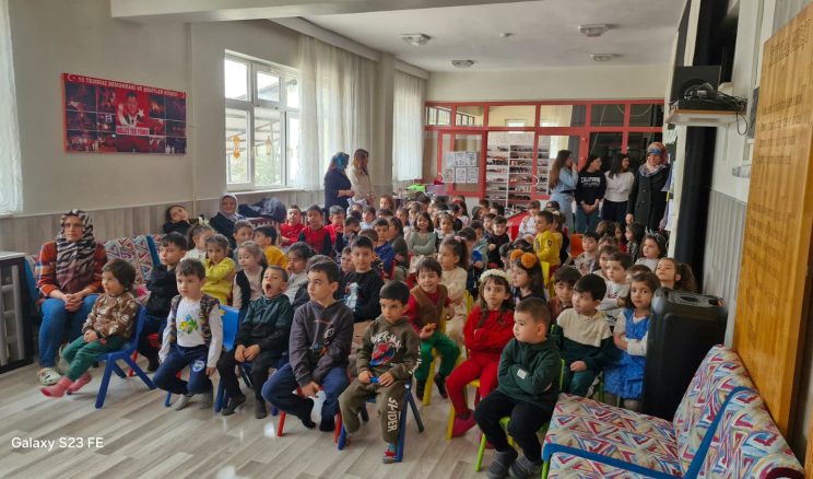 Şehit Hakan Akyar Anadolu Lisesinden “Yeşil Vatan” projesi ile Gönül Köprüsü!