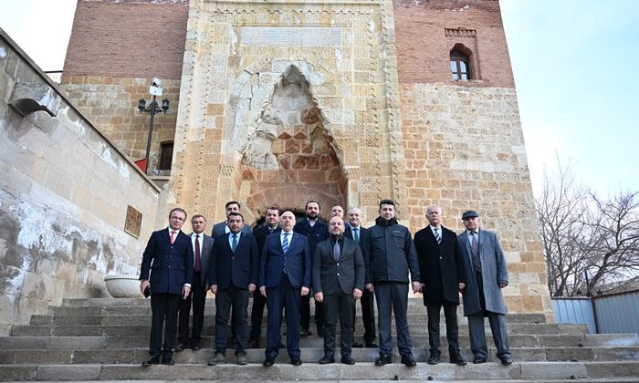 KSÜ Rektörü Prof. Dr. Mahmut Ak, Afşin’de İftar Programına Katıldı ve İncelemelerde Bulundu.