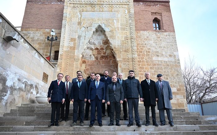 KSÜ Rektörü Prof. Dr. Mahmut Ak, Afşin’de İftar Programına Katıldı ve İncelemelerde Bulundu.