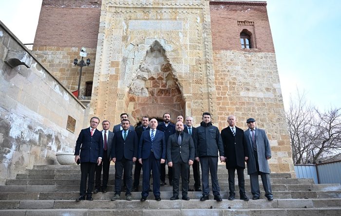 KSÜ Rektörü Prof. Dr. Mahmut Ak, Afşin’de İftar Programına Katıldı ve İncelemelerde Bulundu.