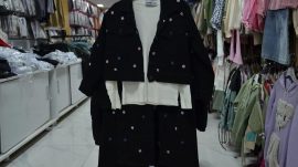 Öz Cerenler Giyim Mağazasında en trend ürünler en uygun fiyata sizleri bekliyor.