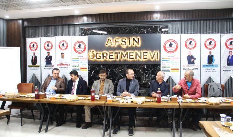 Merkez Yayın Grubu 13’ncü kuruluş yıldönümünü tam kadro ile iftarla kutladı.