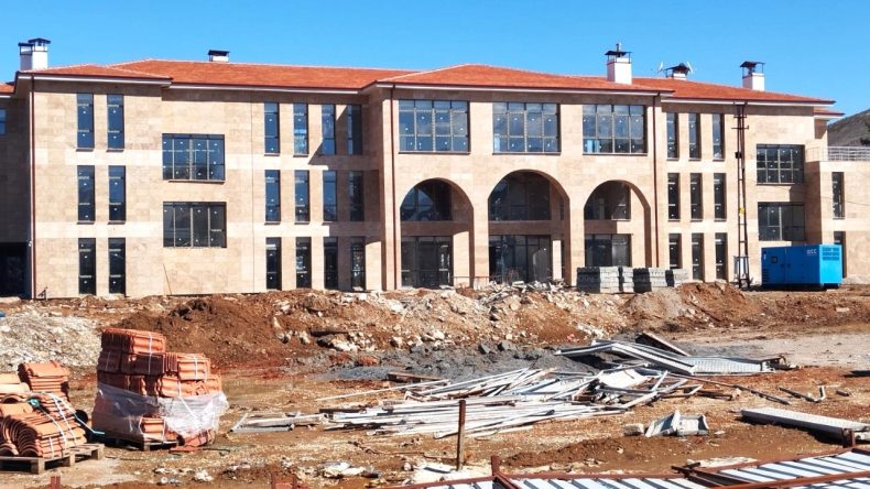 AFŞİN’DE YATIRIMLAR DEVAM EDİYOR.