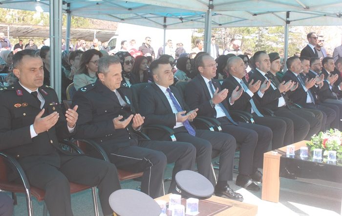 23 Nisan Ulusal Egemenlik ve Çocuk Bayramı Afşin’de de kutlandı.