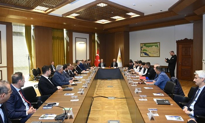 Başkan Görgel ve Vali Ünlüer, Altyapı Firmaları ile Toplantı Gerçekleştirdi.